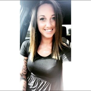 Meet your Posher, Kayla